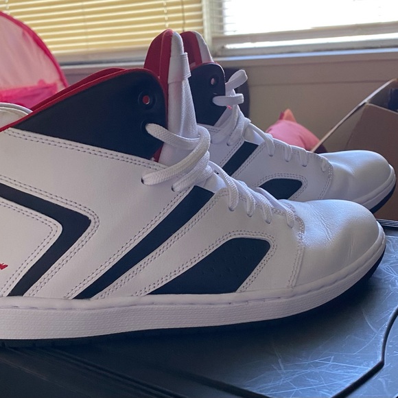 Jordan - Picture 2 of 5